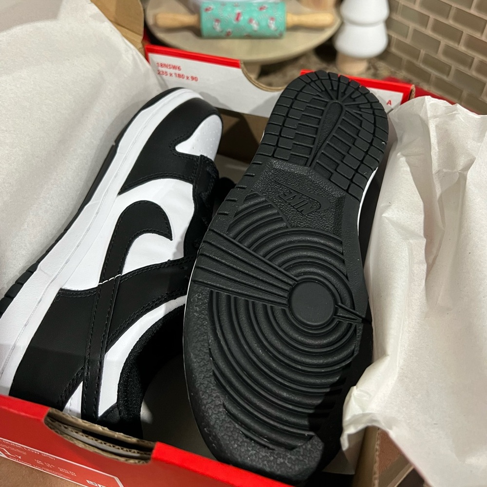 Low dunk pandas